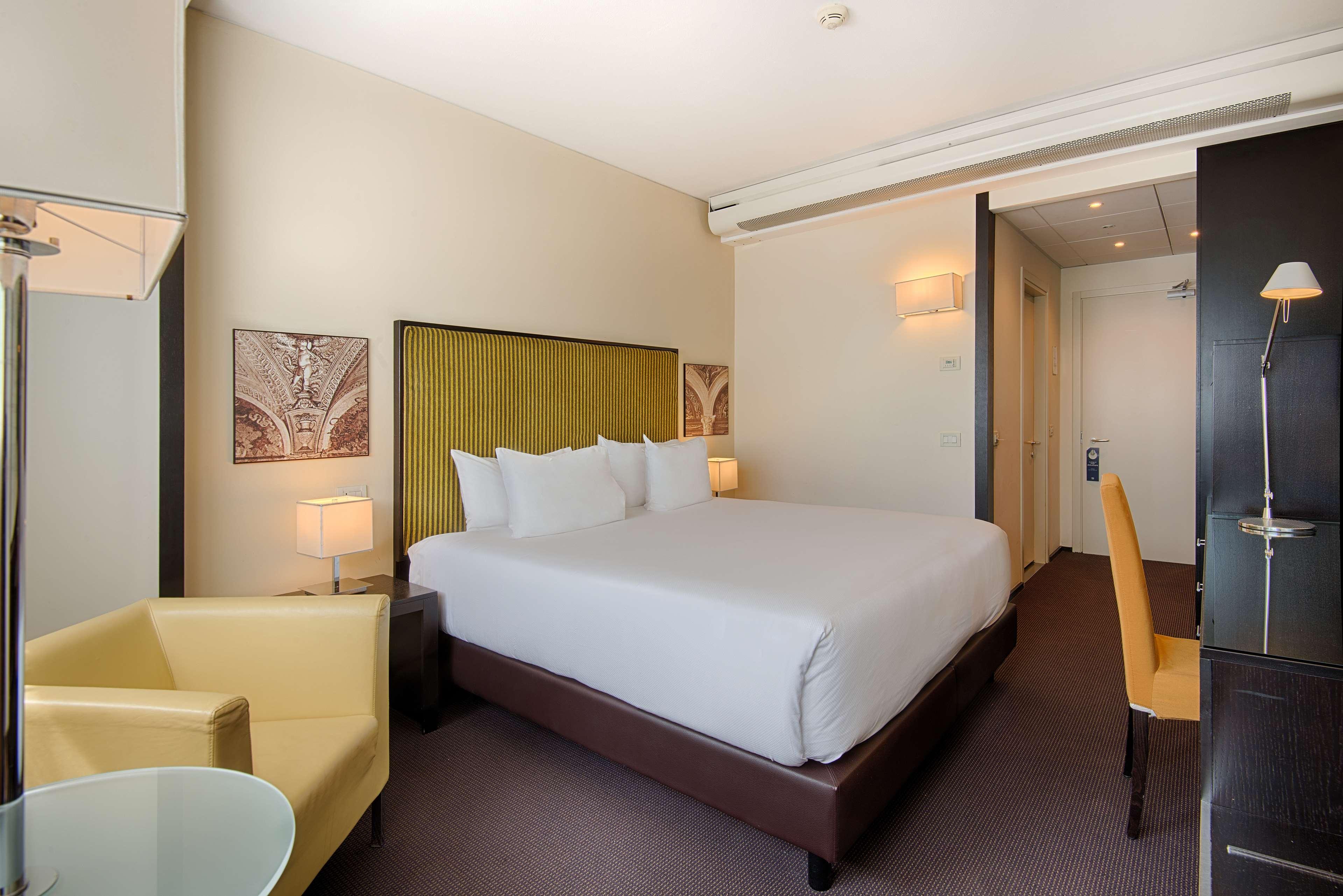 Nh Padova Hotel Exterior photo